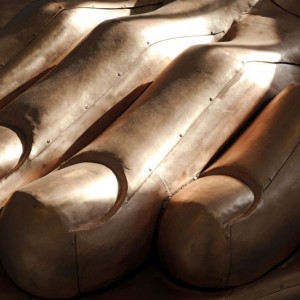 Danh Vo, »We The People« (detail), 2011, 31 tons of copper