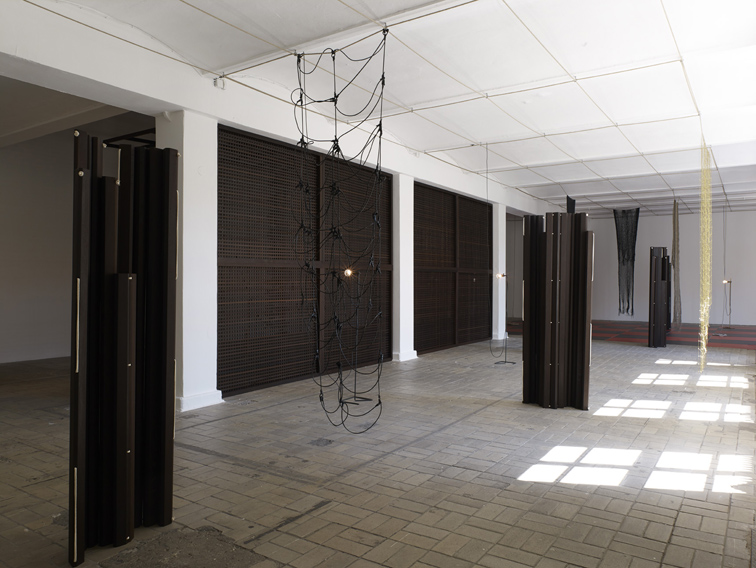 Installation view: Leonor Antunes, »8th Berlin Biennale«, Berlin, 29.05.14-03.08.14