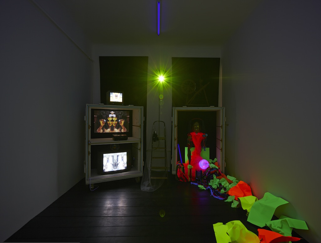 Danny McDonald, <i>THE BEADS (That Bought Manhattan)</i>, 2013-2015, six channel video installation, mixed media