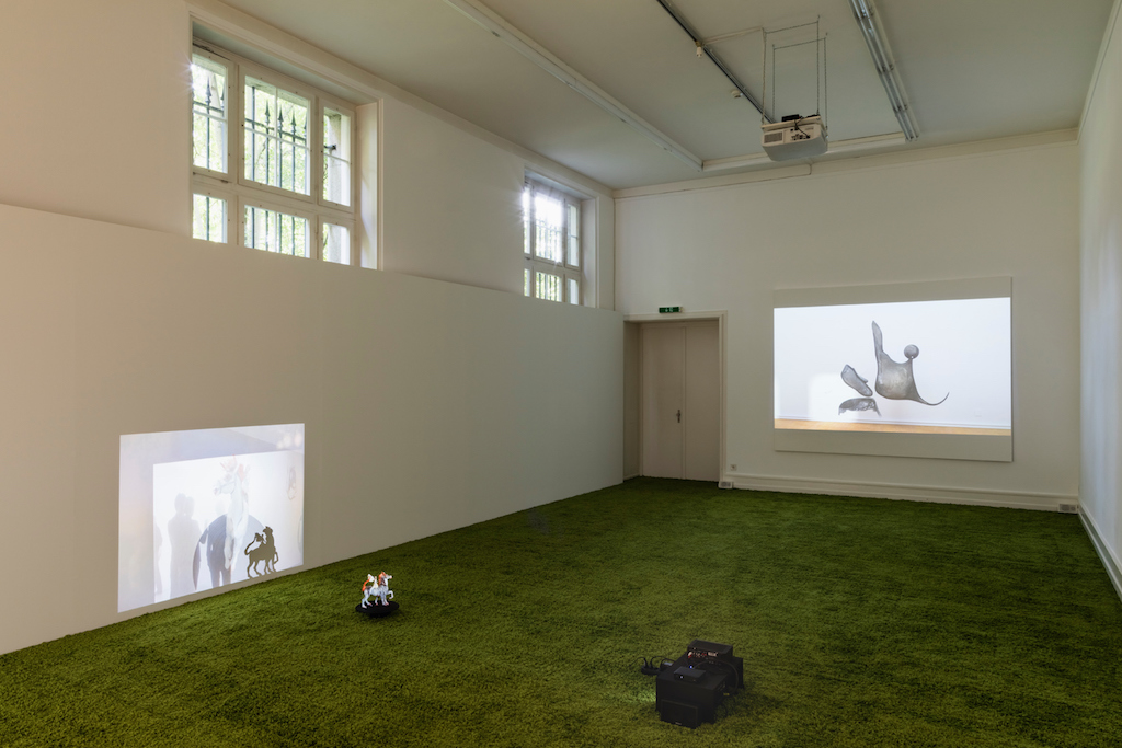 »I Want to Live in the Country (and Other Romances)«<br/>with Marie Angeletti, Olga Balema, Dawn Mok and Kate Sansom invited by Juliette Blightman<br/>installation view, Kunsthalle Bern, 24.09.16-13.11.16
