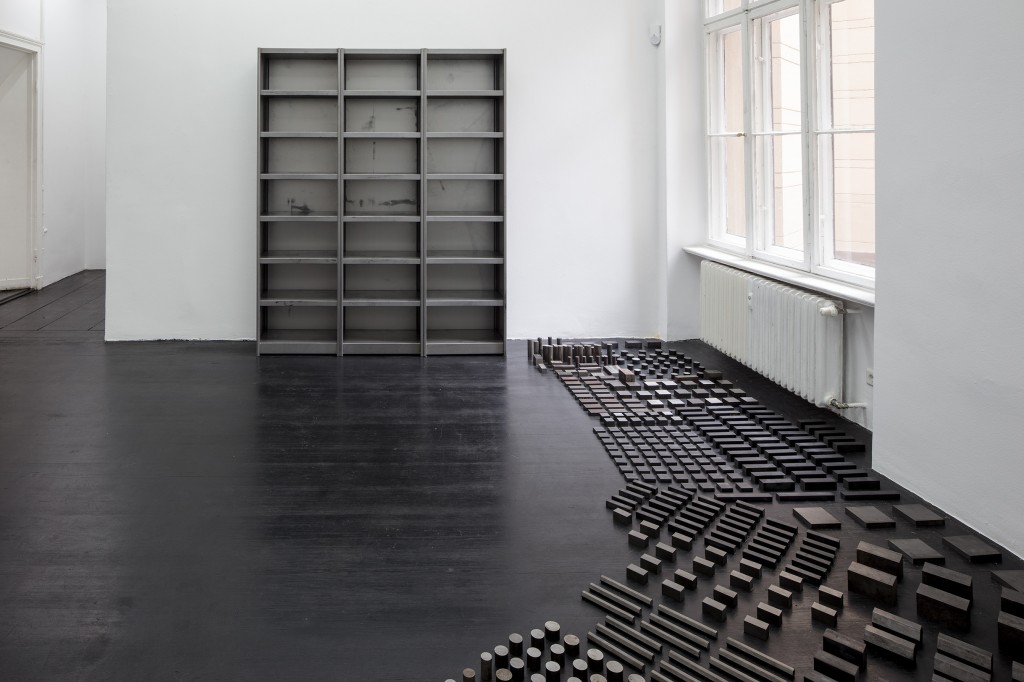 Ibon Aranberri, Sources without qualities, 2017, Metal cabinet, steel elements, 224 x 182 x 40 cm, Unique, Photo: Thomas Bruns