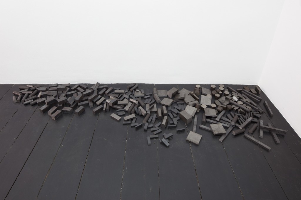 Detail view: Ibon Aranberri, Sources without qualities,2017, Metal cabinet, steel elements, 282.5 x 190 x 34 cm, Unique, Photo: Thomas Bruns
