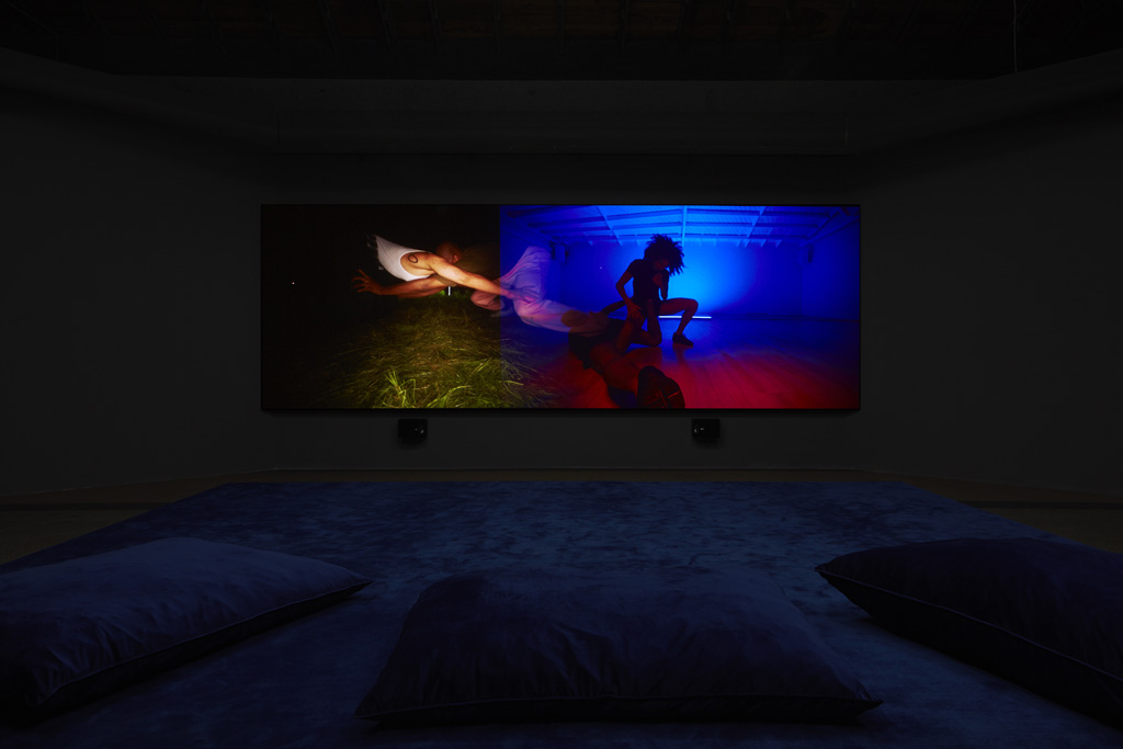 Wu Tsang, We Hold Where Study
2017, 2 channel video with sound,dimensions variable, 18:56 min, at Antenna Space, Shanghai 23.09.17—02.11.17