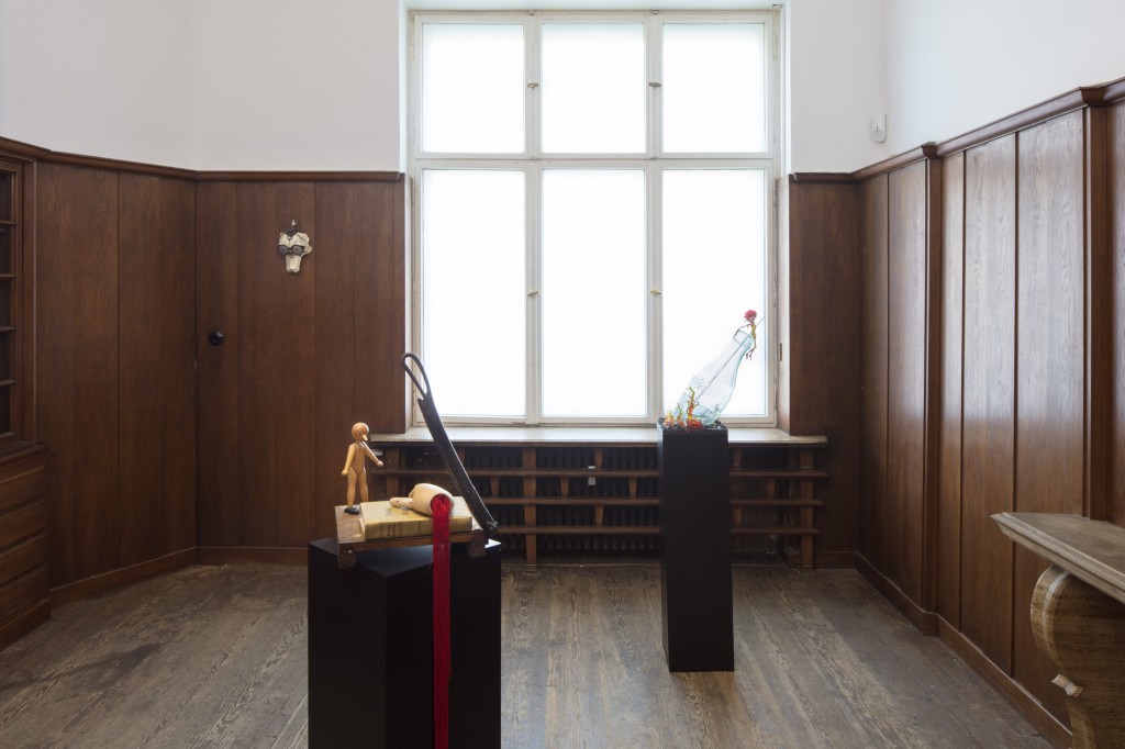 Installation view, Danny McDonald, Search Parameters, Galerie Isabella Bortolozzi, Berlin, 2018