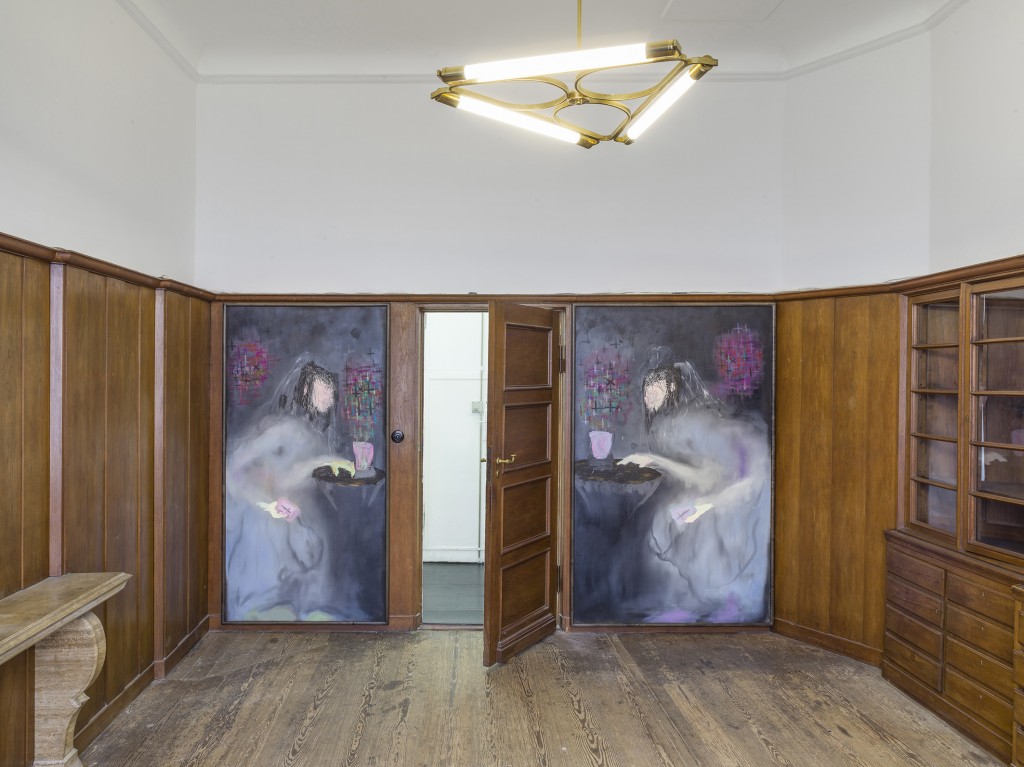 Installation view, SPÄTKAUFF, Galerie Isabella Bortolozzi, Berlin, 2019. Photos: Roman März.