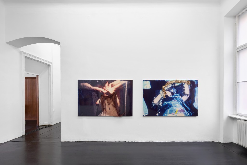Installation view, Giuseppe Desiato, “Like the quietness of flowers…” (rituals, ephemeral monuments and brides) , Galerie Isabella Bortolozzi, Berlin, 2021. Photo: @GRAYSC.