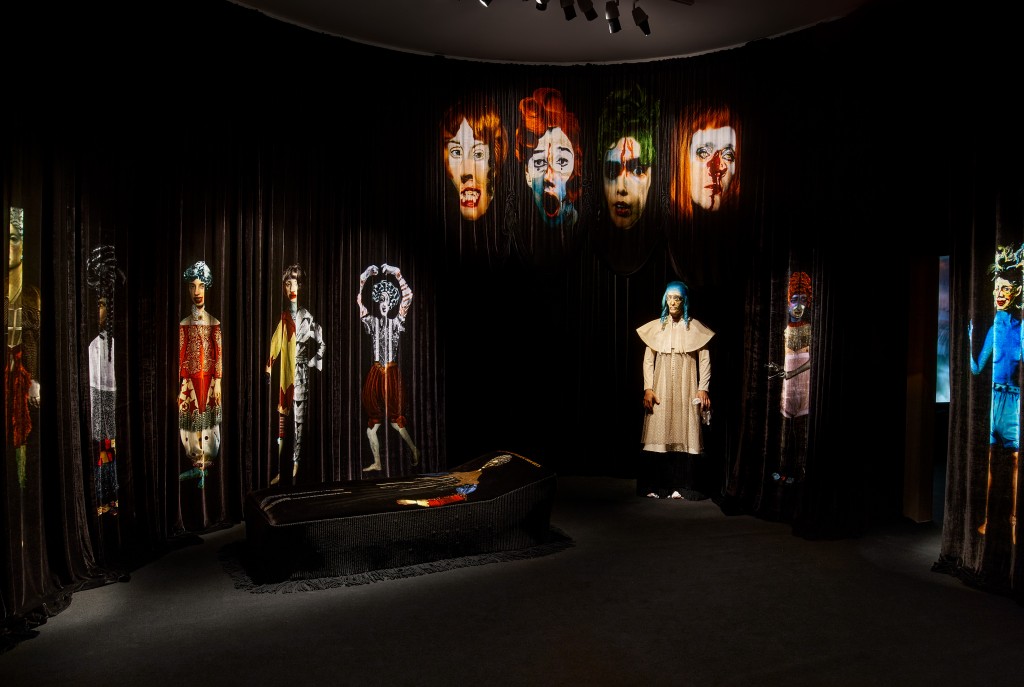 Installation view, A FIRE IN MY BELLY, Julia Stoschek Collection, Berlin. Photo: Alwin Lay. 